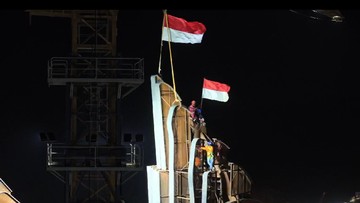 FOTO: Pemasangan Bilah Terakhir Sayap Garuda Kantor Presiden di IKN