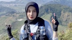 img-title Sosok Pendaki Cantik Diselingkuhi Suami dengan Pramugari Kereta, Cerai usai 4 Hari Nikah