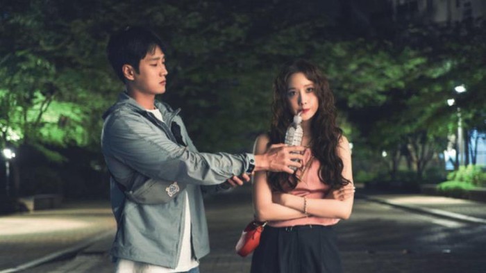 Dibintangi Ahn Bo Hyun dan Yoona, Simak Serba-serbi Film Korea Romantis 'Pretty Crazy'