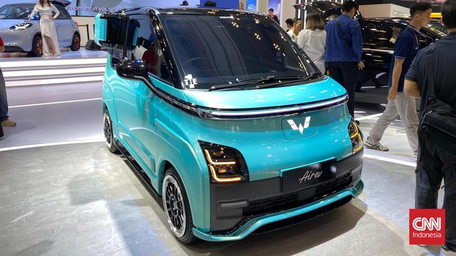 Ada dua unit Wuling Air EV hasil modifikasi konsumen yang dipamerkan di GIIAS 2024.