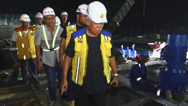 Menteri PUPR Basuki Hadimuljono memastikan air yang sudah mulai mengalir di Ibu Kota Nusantara (IKN) bisa langsung diminum.