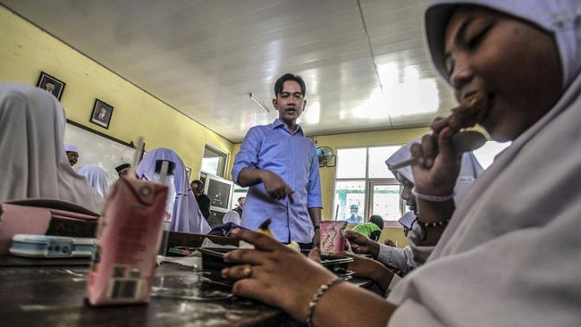 Berikut ini penjelasan dokter mengenai kandungan gula susu UHT yang jadi salah satu menu yang diuji coba dalam program makan bergizi gratis Prabowo-Gibran.