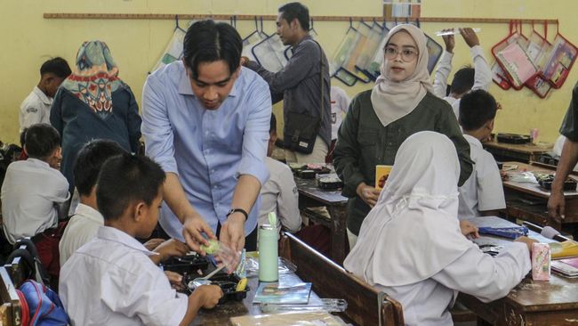 Anggaran Kementan - Badan Pangan Turun di 2025 Buat Makan Siang Gratis