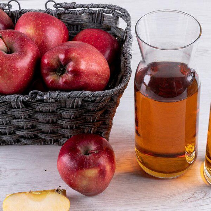 Ilustrasi Cuka sari apel/Foto: freepik.com/8photo