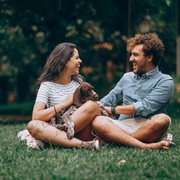 4 Zodiak yang Paling Mungkin Jatuh Cinta Lewat Dating Apps, Kamu Salah Satunya?