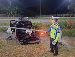 Ini Penyebab 2 Mobil Bea Cukai Kediri Kecelakaan di Tol Jombang,
