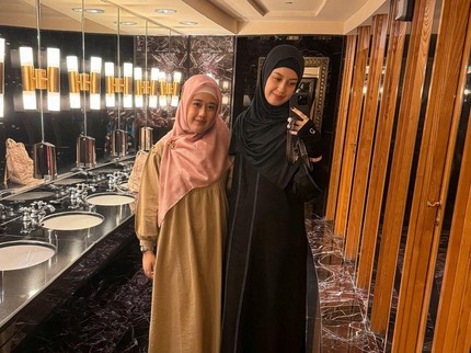 Terpopuler: Potret Kimberly Ryder Ikuti Kajian Bersama Para Bunda Seleb