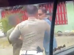 Heboh Polantas di Gowa Dorong Pemobil saat Operasi Patuh gegara Pakai Strobo