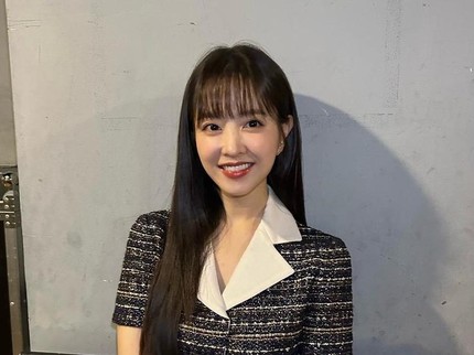 7 Ide Gaya OOTD Park Bo Young untuk Berangkat Kerja, Si Suster di Drakor Light Shop