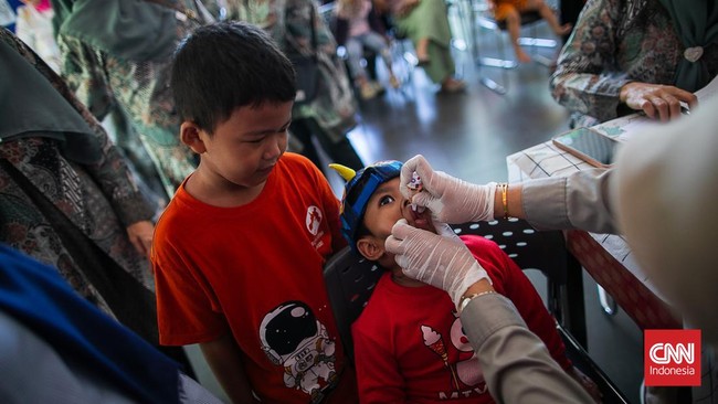 Presiden Joko Widodo meminta masyarakat waspada dengan pandemi polio nan tengah terjadi di seluruh dunia.