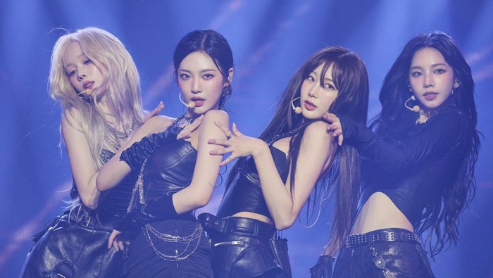 Small girl feat. 도경수 (D.O.) - 이영지 (Lee Young Ji)