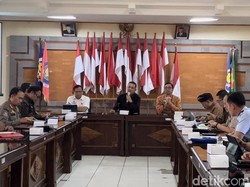 Pemprov Bali Bentuk Satgas Layang-layang Seusai Heli Jatuh di Pecatu