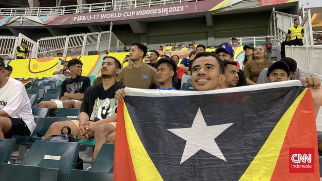Semangat Tak Tergoyahkan: Fans Timor Leste Padati Stadion GBT Meski Tim Kalah