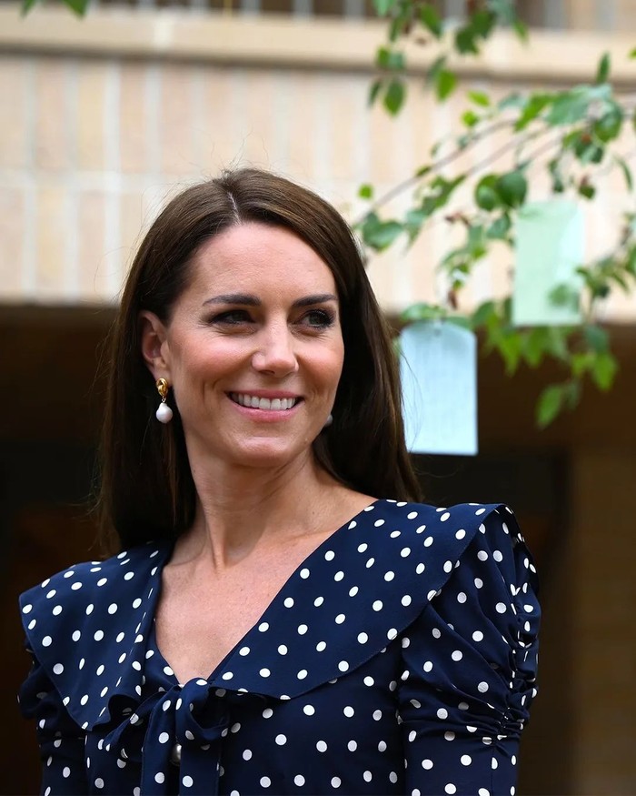 Warna Lipstik Favorit Ratu Elizabeth hingga Kate Middleton