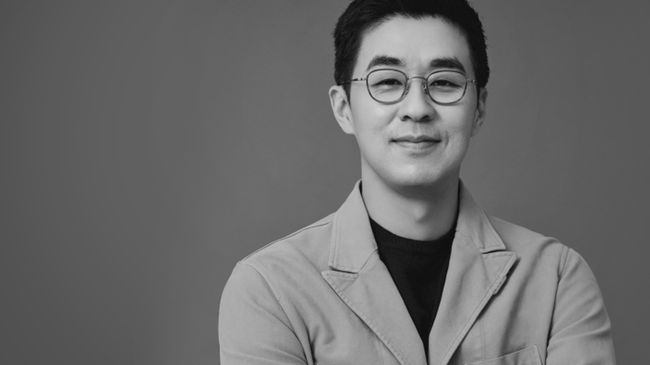 CEO HYBE Park Ji-won mengajukan resign setelah tiga tahun menjabat dan di tengah kemelut HYBE vs ADOR.