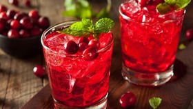 Jus cranberry bisa tekan pertumbuhan bakteri plak gigi