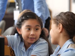 Mengenal Generasi Beta yang Tumbuh di Era Teknologi Canggih