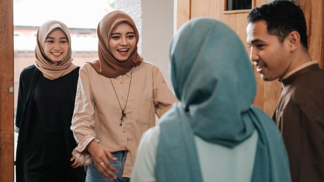 Silaturahmi atau Silaturahim, Ketahui Tulisan yang Benar dan Artinya