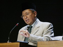 Sepak Terjang Hamzah Haz Agar RI Keluar dari Jerat Utang IMF