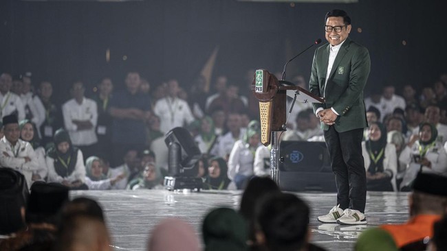 Muhaimin Iskandar alias Cak Imin resmi kembali terpilih menjadi Ketua Umum PKB periode 2024-2029.