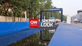 VIDEO: Ajak Berenang Mobil Listrik di GIIAS 2024