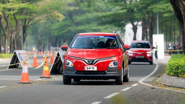 Editor's Top Pick: Jajal VF5 Mobil Listrik Murah dari Vietnam