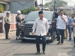 Jusuf Kalla hingga Boediono Melayat ke Rumah Duka Hamzah Haz