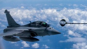 FOTO: Aksi Jet Tempur Rafale di Indonesia