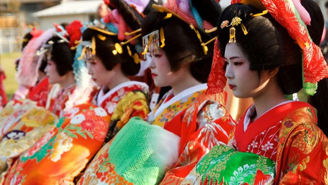 5 Trik Perawatan Kulit ala Geisha, Ritual Kecantikan Jepang yang Bikin Kulit Bersinar