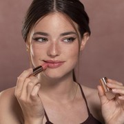 Warna Berdasarkan Kepribadian! Ini Dia Shade Lipstik yang Cocok Sesuai Zodiak