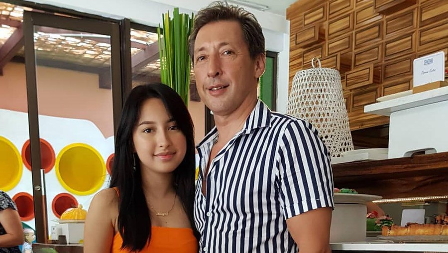 Jennifer Coppen dan Richardo Benito