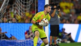 18 Agustus, Penentuan Nasib Maarten Paes Bela Timnas Indonesia
