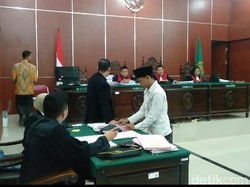 Perantara Penjual Cula Badak Yogi Purwadi Divonis 4,5 Tahun Penjara