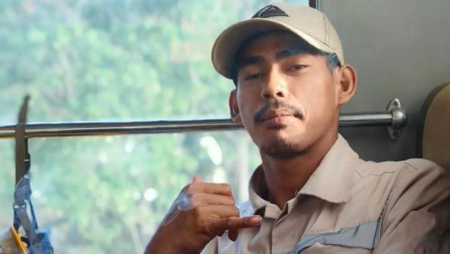 Pria Maluku Viral Disebut Mirip Dali Wassink Pria Maluku Viral Disebut Mirip Dali Wassink