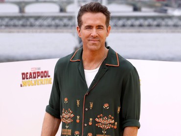 img-title Ryan Reynolds Dapat Bayaran Segini dari Film 'Deadpool & Wolverine'