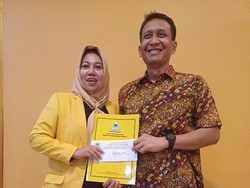Golkar Resmi Usung Wahono-Nurul Meski Beri Anna Muawanah Surat Tugas