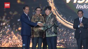 VIDEO: Jokowi Beri Golden Visa ke STY Dianggap Bermanfaat Bagi Negara