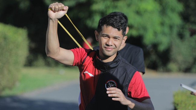 Atlet badminton ganda putra Indonesia, Fajar Alfian, melangsungkan pernikahan dengan Firly Assyifa pada hari ini, Sabtu (29/11).