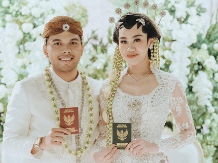 7 Momen Haru Akad Nikah Aaliyah & Thariq, Syahdu saat Ibunda Bersalawat