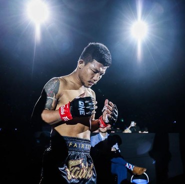 7 Potret Petarung Muay Thai Paling Ditakuti di Thailand Jadi Mualaf
