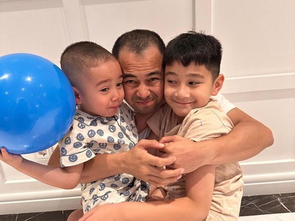 Curi Perhatian, 7 Potret Terbaru Rayyanza Cipung Anak Raffi Ahmad dengan Rambut Botak