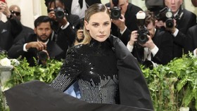 Rebecca Ferguson Gabung Cillian Murphy Main Film Peaky Blinders