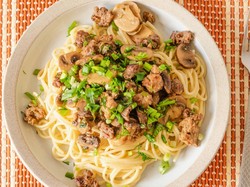 Resep Spaghetti Daging Cincang dan Jamur yang Gurih Enak untuk Makan Malam