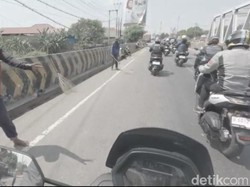 Touring Lewat Pantura: Penyapu Koin Tak Hanya Muncul di Momen Lebaran