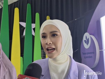 img-title Zaskia Adya Mecca Ungkap Respons Warga Vatikan Lihat Dirinya Misa Natal Pakai Hijab di Gereja