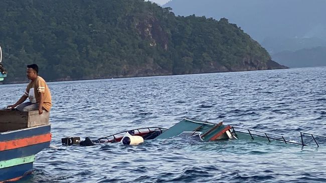 Kapal Angkut 73 Orang Tenggelam di Perairan Madura-Situbondo, 2 Tewas