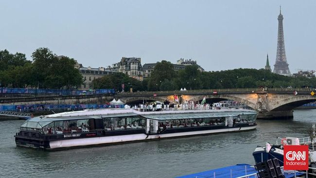 Grand opening of the Paris 2024 Olympics, Indonesia shares a boat with India