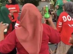 6 Emak-emak yang Asyik Tenggak Miras di Hajatan Diamankan Polisi
