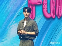 Datang Lagi ke Jakarta, Kim Seon Ho Reuni dengan Indra Herlambang hingga Pamer Otot