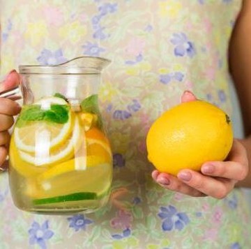 4 Manfaat Minum Air Lemon secara Rutin di Pagi Hari, Benarkah Bantu Turunkan Berat Badan?